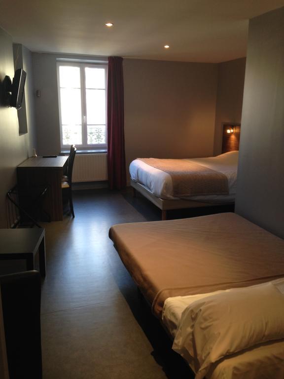 Le Relais Des Bergers Hotel Saint-Martin-en-Haut Ruang foto