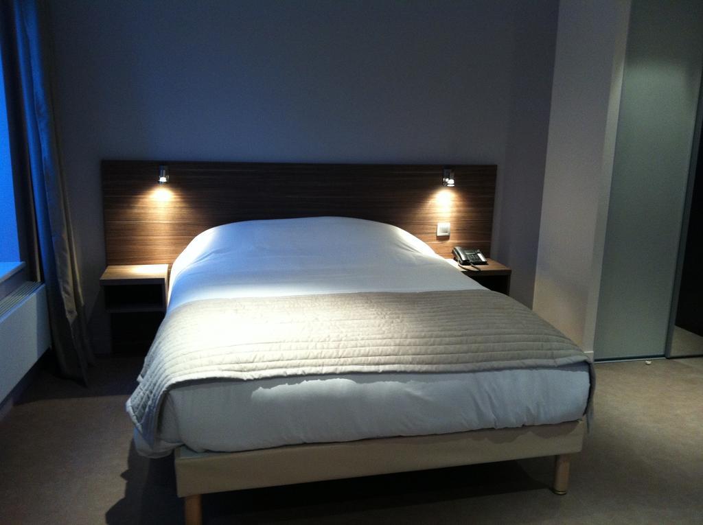 Le Relais Des Bergers Hotel Saint-Martin-en-Haut Bagian luar foto